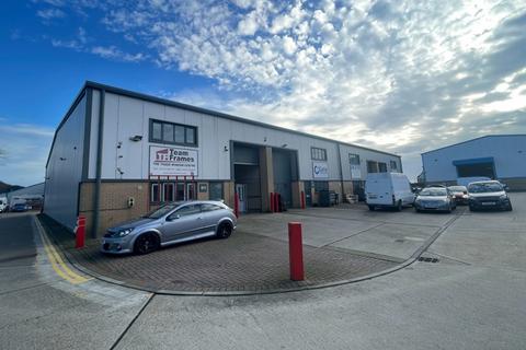 Industrial unit to rent, Evershed Way, Shoreham-By-Sea BN43