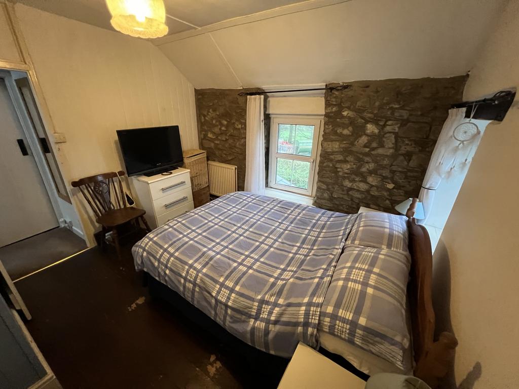 Front Bedroom 1