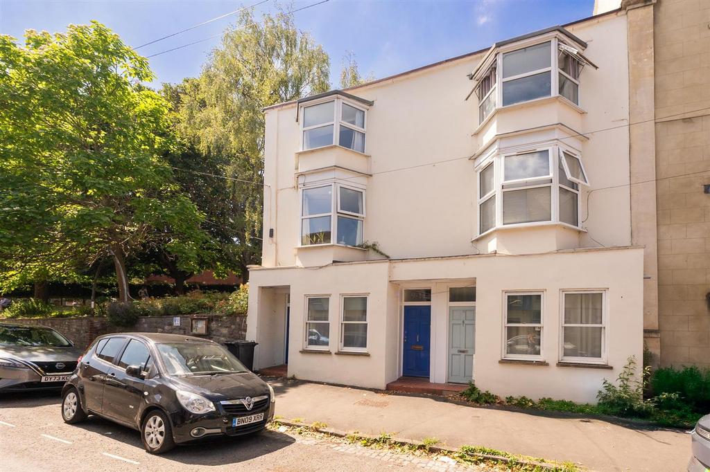 Flat-4-9-11-Kingsdown Parade-BS6-5 UE-15.jpg