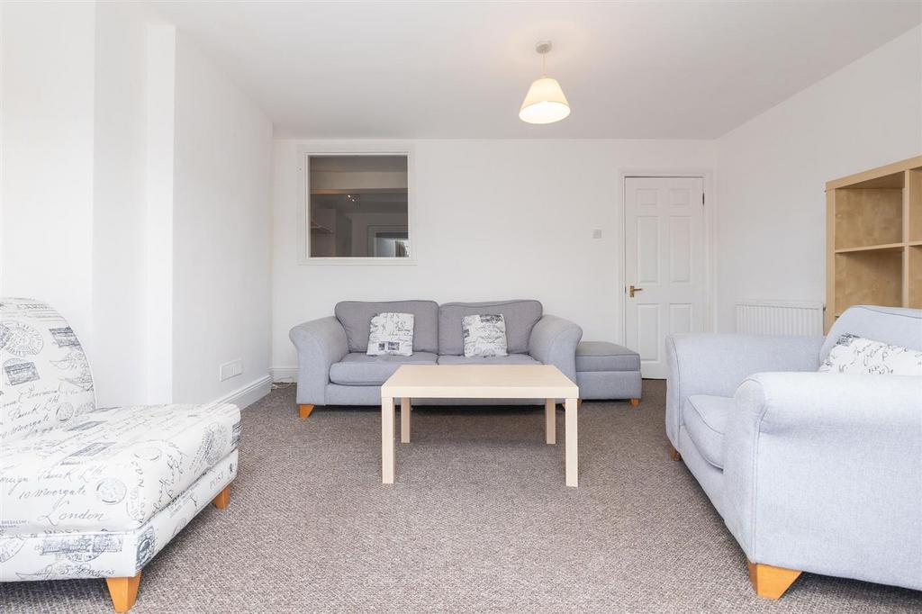 Flat-4-9-11-Kingsdown Parade-BS6-5 UE-3.jpg