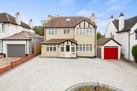 16 Kings Avenue, Carshalton, SM5 4NX