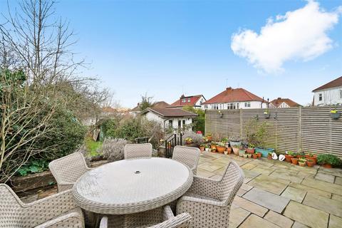 6 Abbotts Drive, Wembley, HA0 3SD