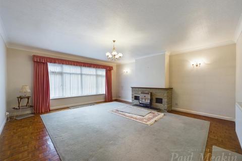 22b Sylvan Close, South Croydon, CR2 8DS
