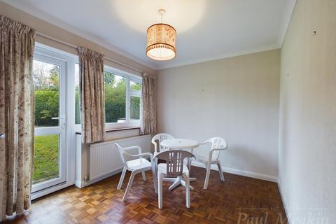 22b Sylvan Close, South Croydon, CR2 8DS