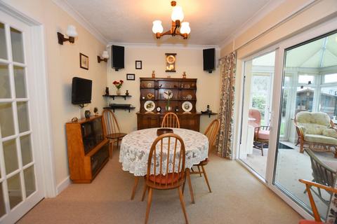 2 bedroom bungalow for sale - Alexandra Close, Illogan, Redruth, Cornwall, TR16