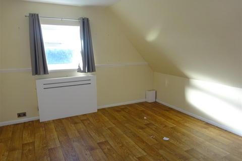 12 Hardy Road, Greatstone, New Romney, TN28 8SF