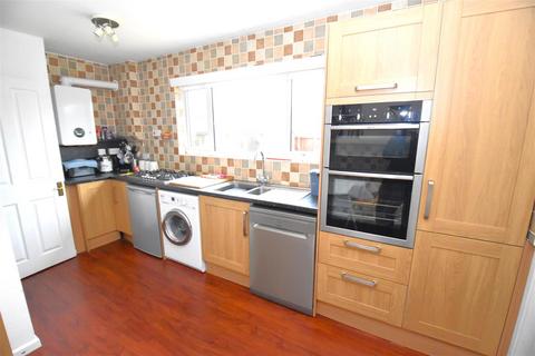 22 Canewdon View Road, Rochford, SS4 3DT