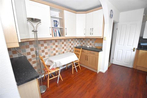 22 Canewdon View Road, Rochford, SS4 3DT