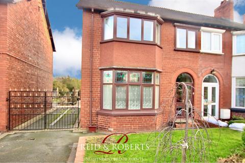 4 bedroom semi-detached house for sale - Ruthin Road, Mold