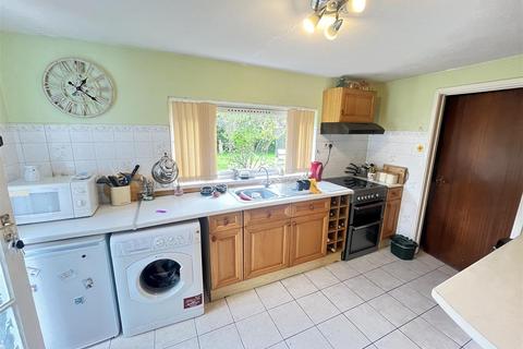 undefined, Mydroilyn, Lampeter