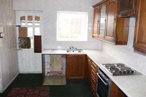 1 King George Crescent, Walsall, WS4 1EF