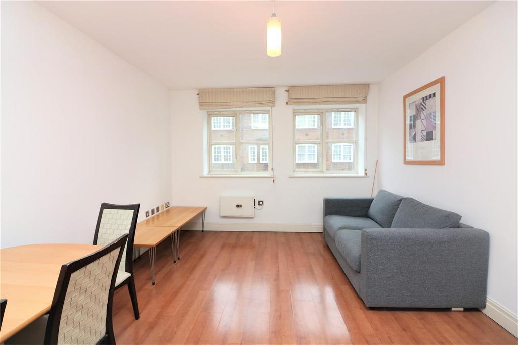 St Davids Square, Isle of dogs, E14 1 bed apartment to rent £1,700