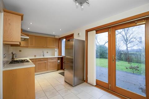 53 Arkaig Drive, Crossford, Dunfermline, KY12 8YW