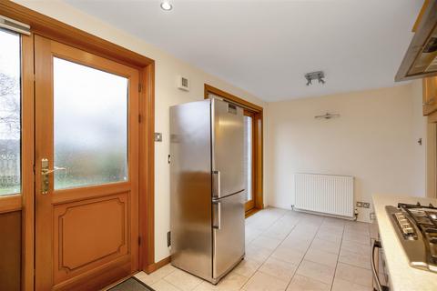 53 Arkaig Drive, Crossford, Dunfermline, KY12 8YW