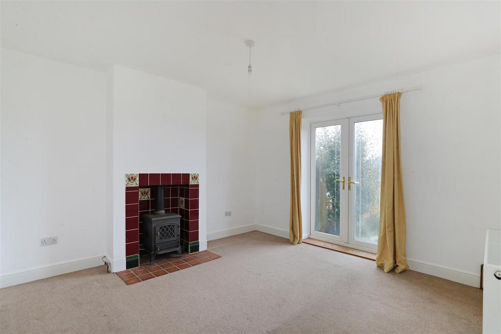 Stratford Road, Stroud 3 bed semidetached house for sale £330,000