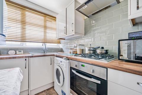 76 Knee Hill Crescent, London, SE2 0YP