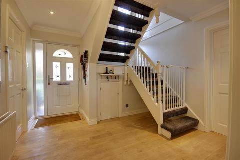 8 The Paddocks, Kirk Ella, Hull, HU10 7PF