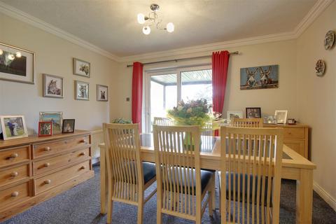 8 The Paddocks, Kirk Ella, Hull, HU10 7PF