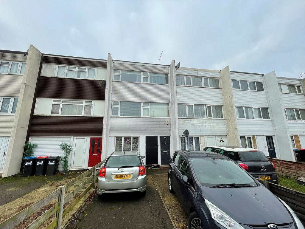 Langland Road, Netherfield, Milton Keynes, MK6 5 bed terraced house for