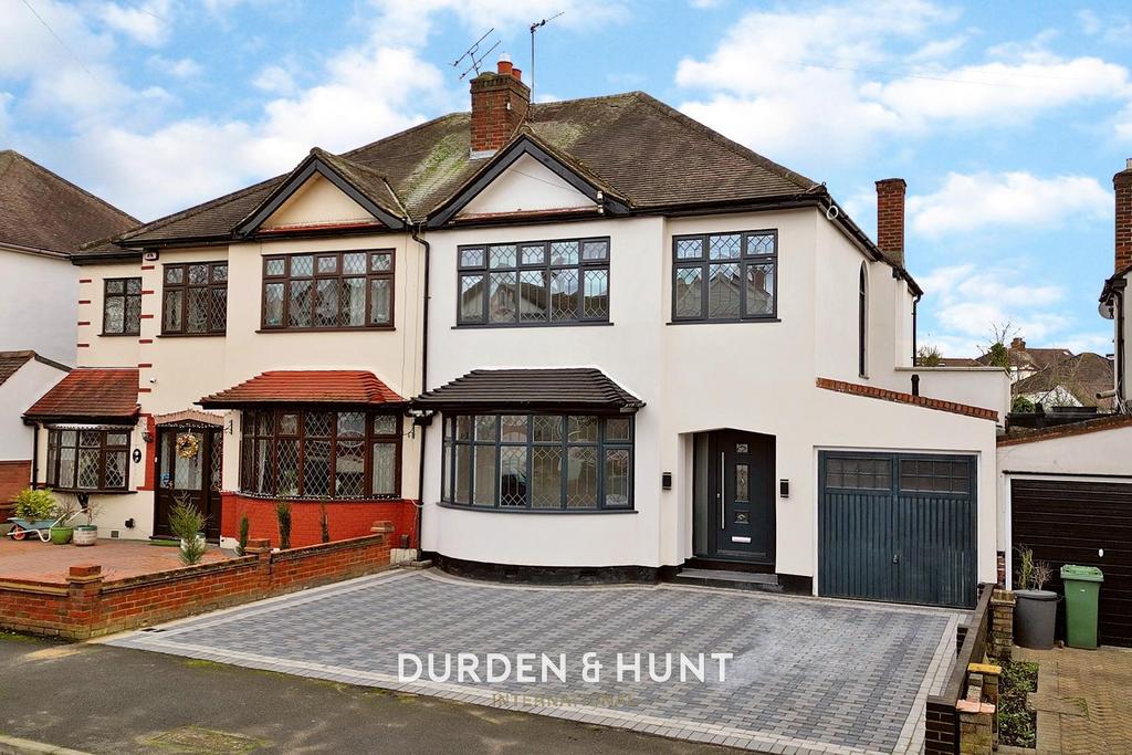 Repton Drive, Gidea Park, RM2 5LP 3 bed semidetached house for sale