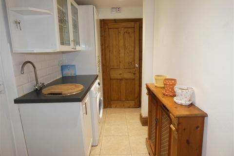 2 bedroom end of terrace house for sale, Pinfold, South Cave