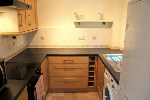 54 Trevithick Close, Feltham, TW14 9XJ