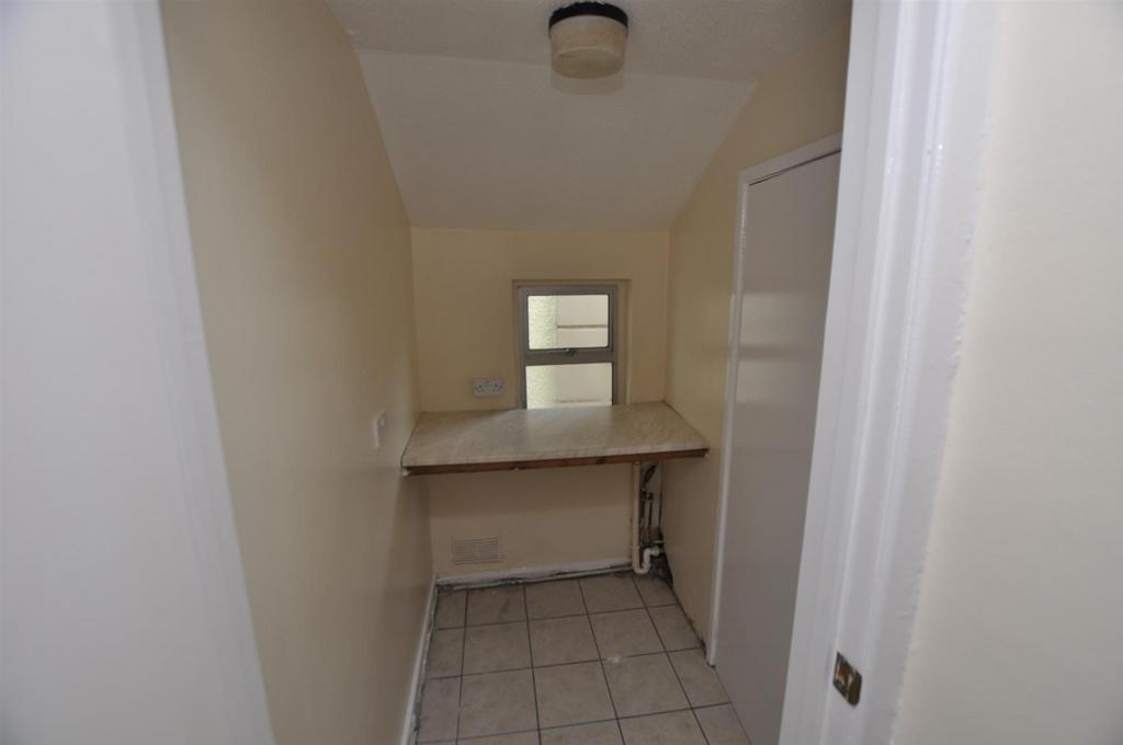 Rear Hallway/Utility