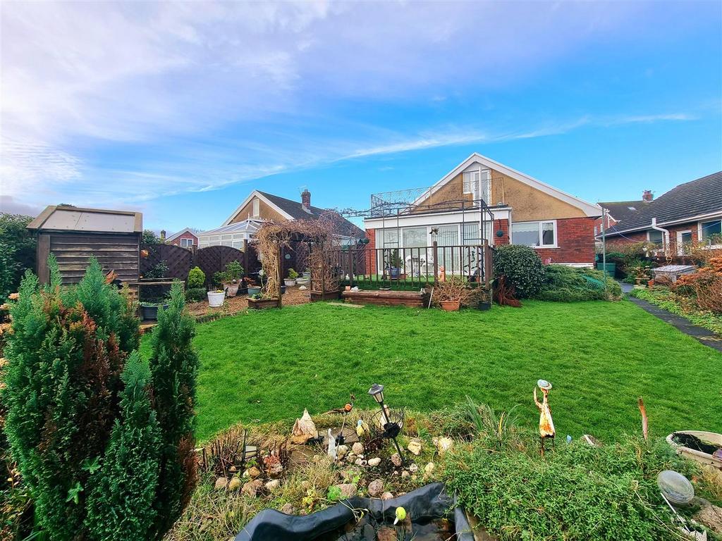 Gabalfa Road, Sketty, Swansea 4 bed semidetached bungalow for sale £