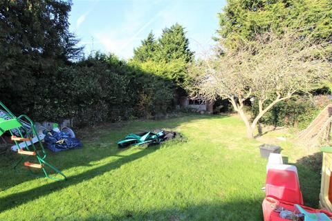 325 Leysdown Road, Leysdown On Sea, Sheerness, ME12 4AR