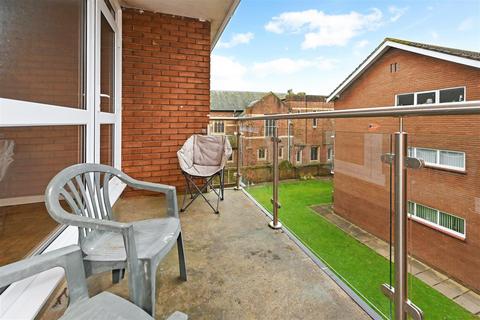 2 bedroom apartment for sale, Linden Road, Bognor Regis