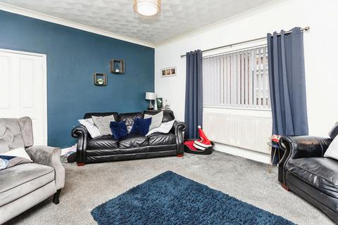 4 bedroom end of terrace house for sale, Gillann Street, Knottingley, WF11