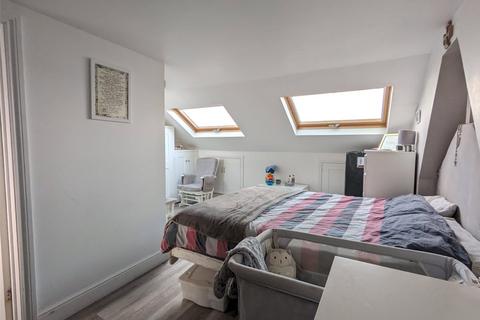 48 Killearn Road, London, SE6 1BT
