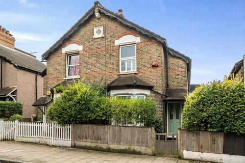 54 Bromley Road, Beckenham, BR3 5NP