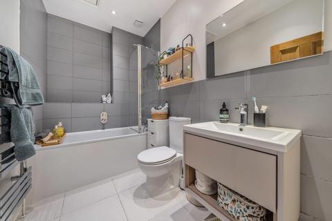 54 Bromley Road, Beckenham, BR3 5NP