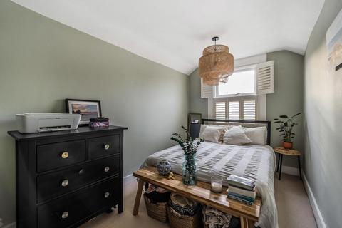 54 Bromley Road, Beckenham, BR3 5NP