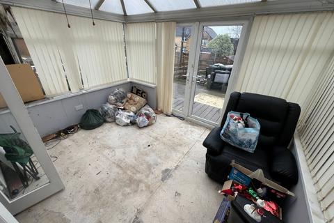 27 Heol Tyllwyd, Tonyrefail, Porth, CF39 8LW