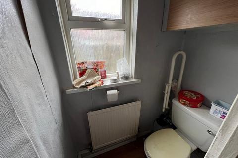 27 Heol Tyllwyd, Tonyrefail, Porth, CF39 8LW