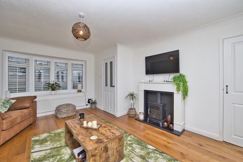 18 Nursery Lane, Whitfield, Dover, CT16 3HD