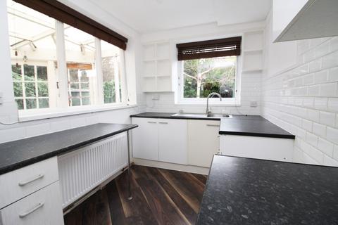 711 Anlaby Road, Hull, HU4 6BX