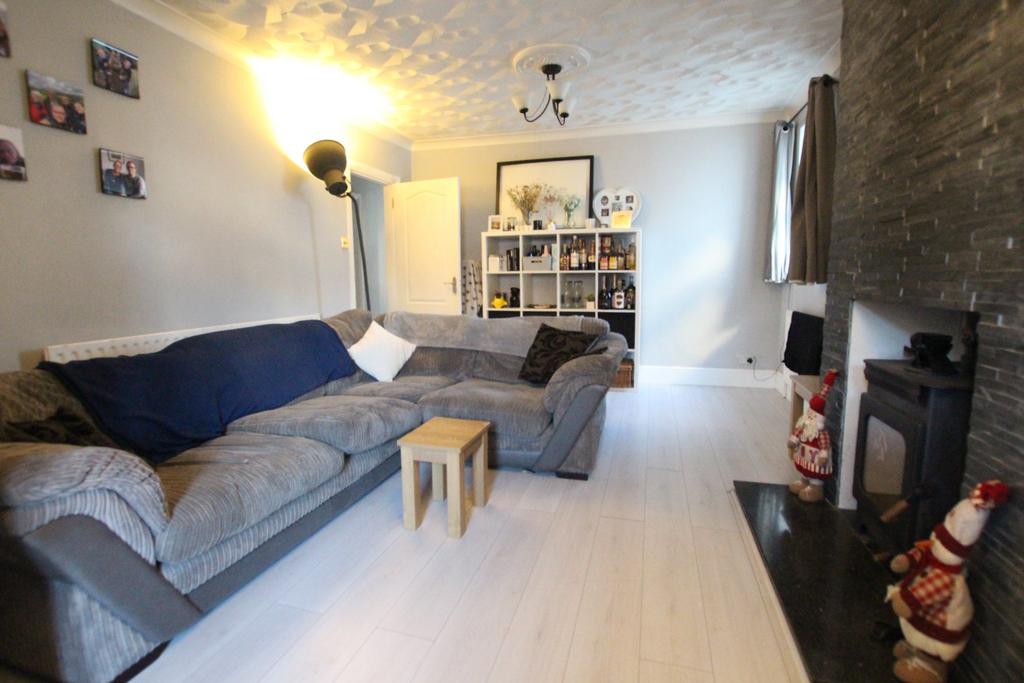 FIRST AVENUE, CLANFIELD 3 bed detached bungalow for sale £375,000