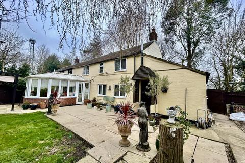 2 bedroom cottage for sale, Manor Lane, Bourne, PE10