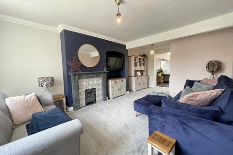 4 bedroom end of terrace house for sale, Guildford Road, Aldershot, Hampshire