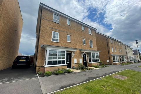 4 bedroom semi-detached house for sale - Fullbrook Drive, Basingstoke, Hampshire