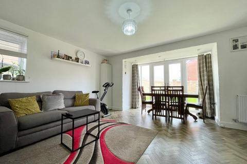 4 bedroom semi-detached house for sale, Fullbrook Drive, Basingstoke, Hampshire