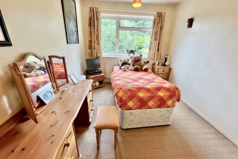 31 Tollway, Chineham, Basingstoke, RG24 8RJ