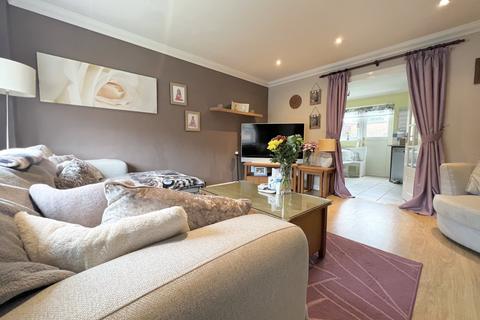 3 bedroom semi-detached house for sale, Galloway Close, Basingstoke, Hampshire