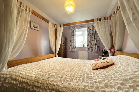 35 Galloway Close, Basingstoke, RG22 6SX
