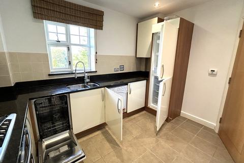 2 bedroom flat to rent, Durley House, 31 Kenelm Road, off Manor Hill, SUTTON COLDFIELD, B73