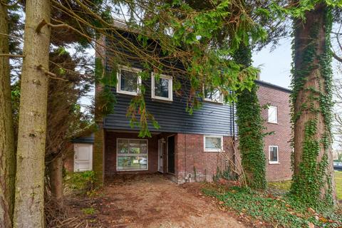 42 Northcott, Bracknell, RG12 7WR
