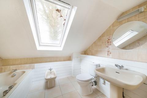 42 Northcott, Bracknell, RG12 7WR